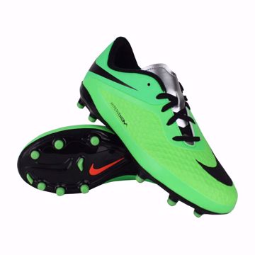 Afbeeldingen van Voetbalschoenen + voetbalkousen