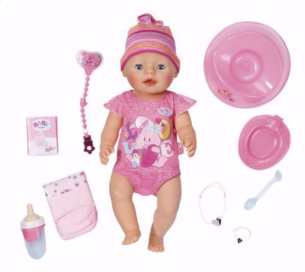 Afbeelding van Pop en toebehoren( poppenwagen of poppenbedje) + gevulde handtasje