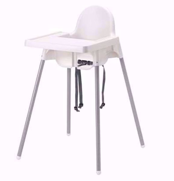 Afbeelding van Eetstoel Ikea + 2 eetsetjes